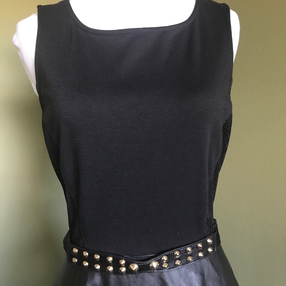 Vera Wang Princess Black Sleeveless Faux Leather Belted Dress Size 5 - Picture 4 of 6